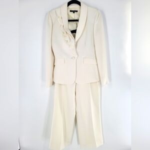 Isabella De Marco Women's Suit Set Cream Blazer Size 6